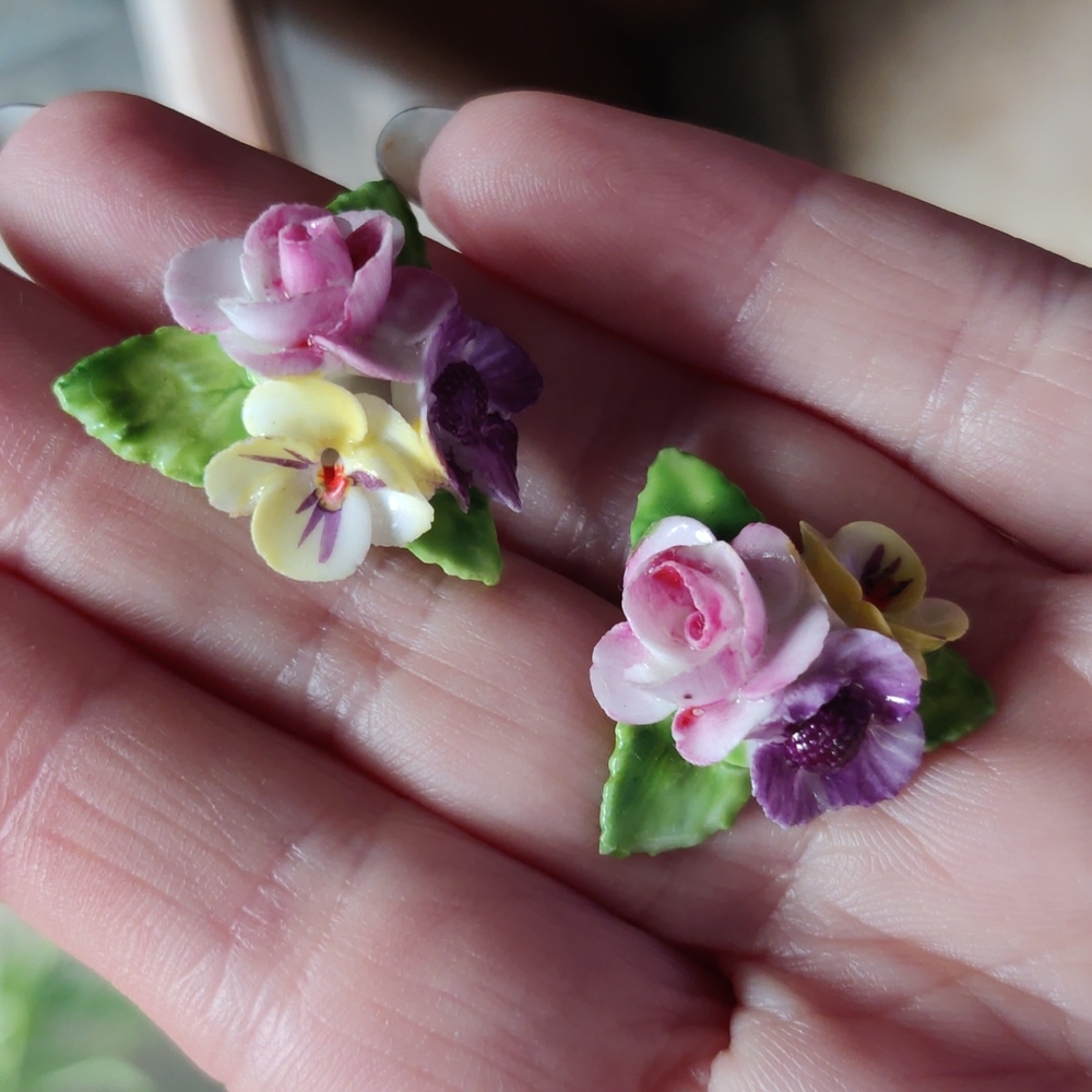 Bone china vintage floral earrings screwback